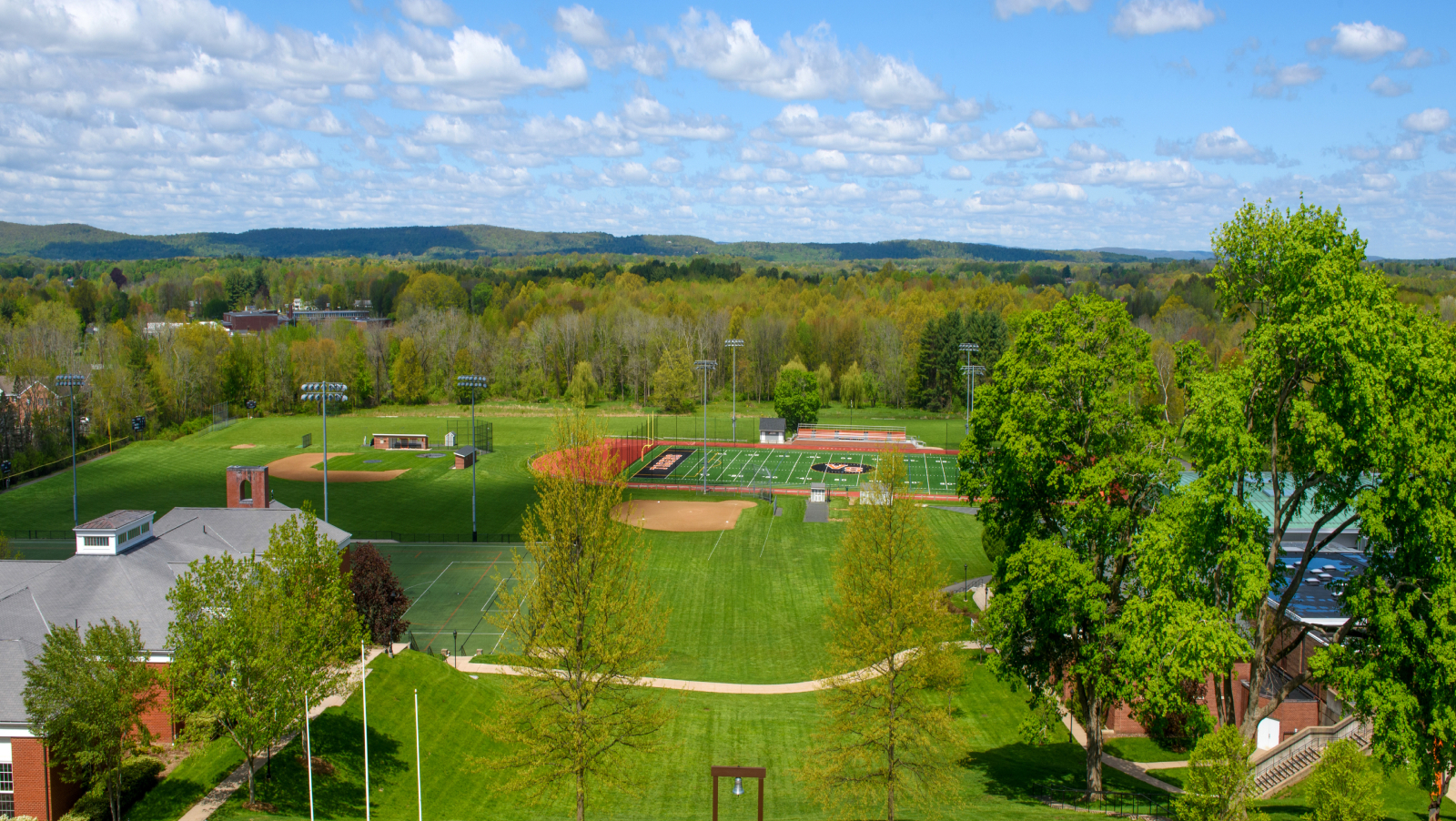 Httpsold campamerica co ukimagesuploadsimagessports camp facilities suffield 4 jpg