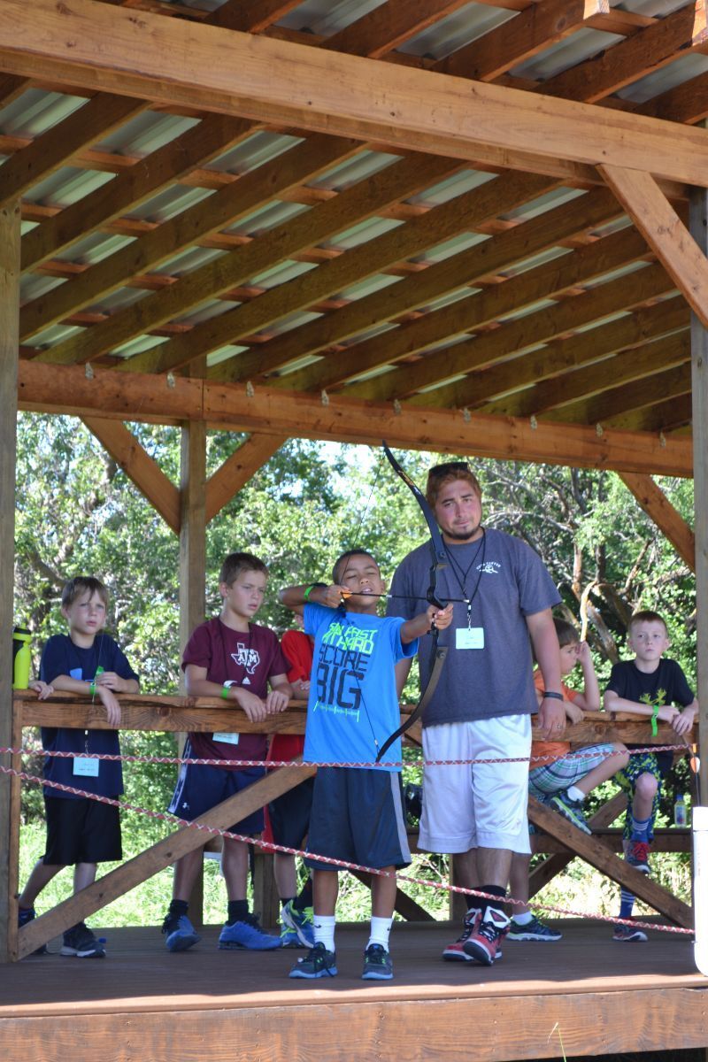 Summer Camps learning archery