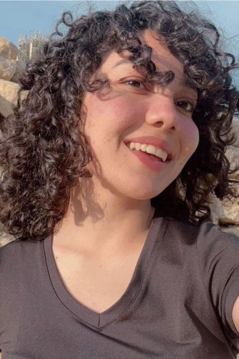 Esma Gul Karaguler 800x1200