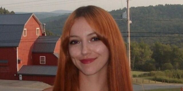 Eylul Candan 640x320