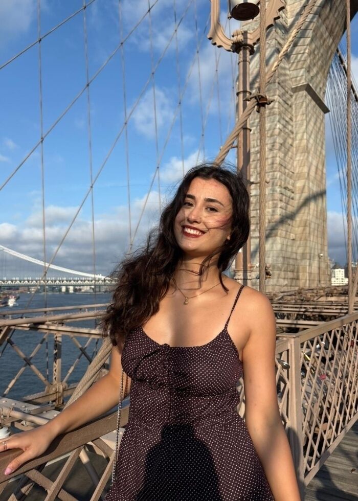 Nida yılmaz 700x980