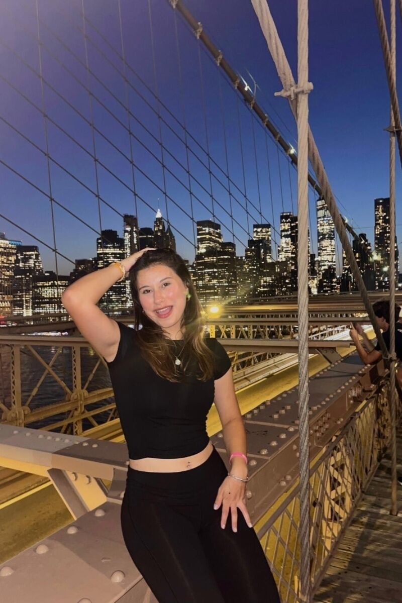 Reyyan Keceli 800x1200