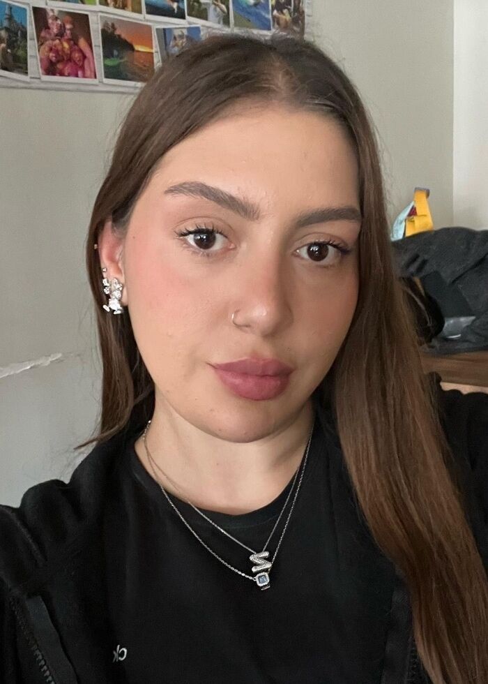 İdil Zeynep Mormenekse 700x980